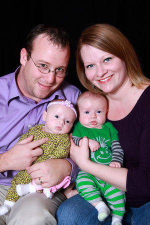 Newborn-Twins-Family Portraits-Oklahoma Photographer-Infant Photography-Edmond-OKC-Guthrie-CrookedGlass Studios